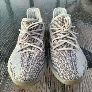 Yeezy blue tint size 7 in men’s 8.5 in women’s